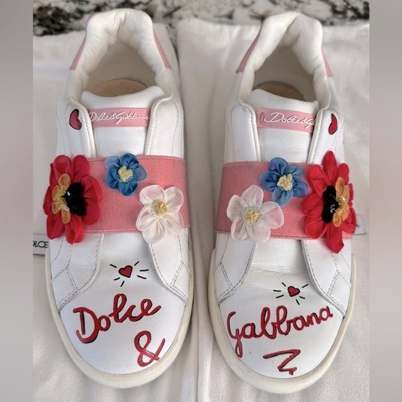 Dolce and Gabbana kids shoe - Picture 1 of 6